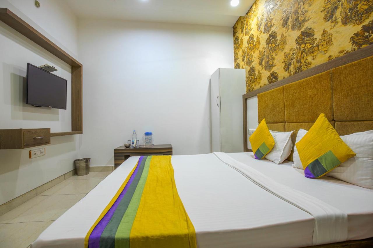 Hotel Lime Wood Ludhiana Exterior photo